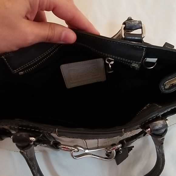 Women's Coach Handbag Purse - Picture 5 of 5